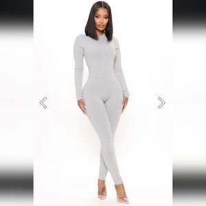 Fashion nova jumpsuit